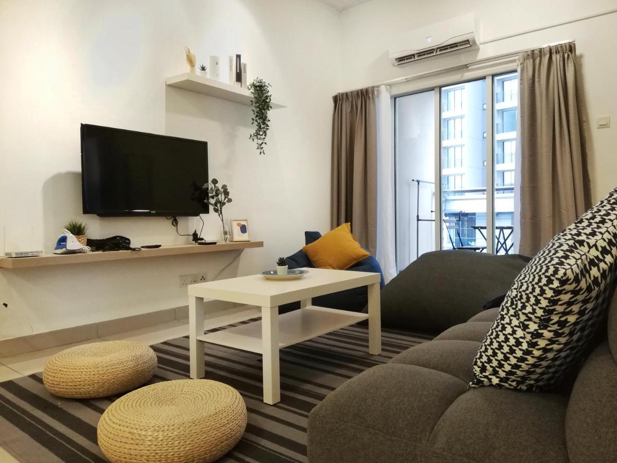 Subang City Residence, 8-9 Pax With Balcony, Walking Distance To Summit, 5Min To Sunway Subang Jaya Buitenkant foto