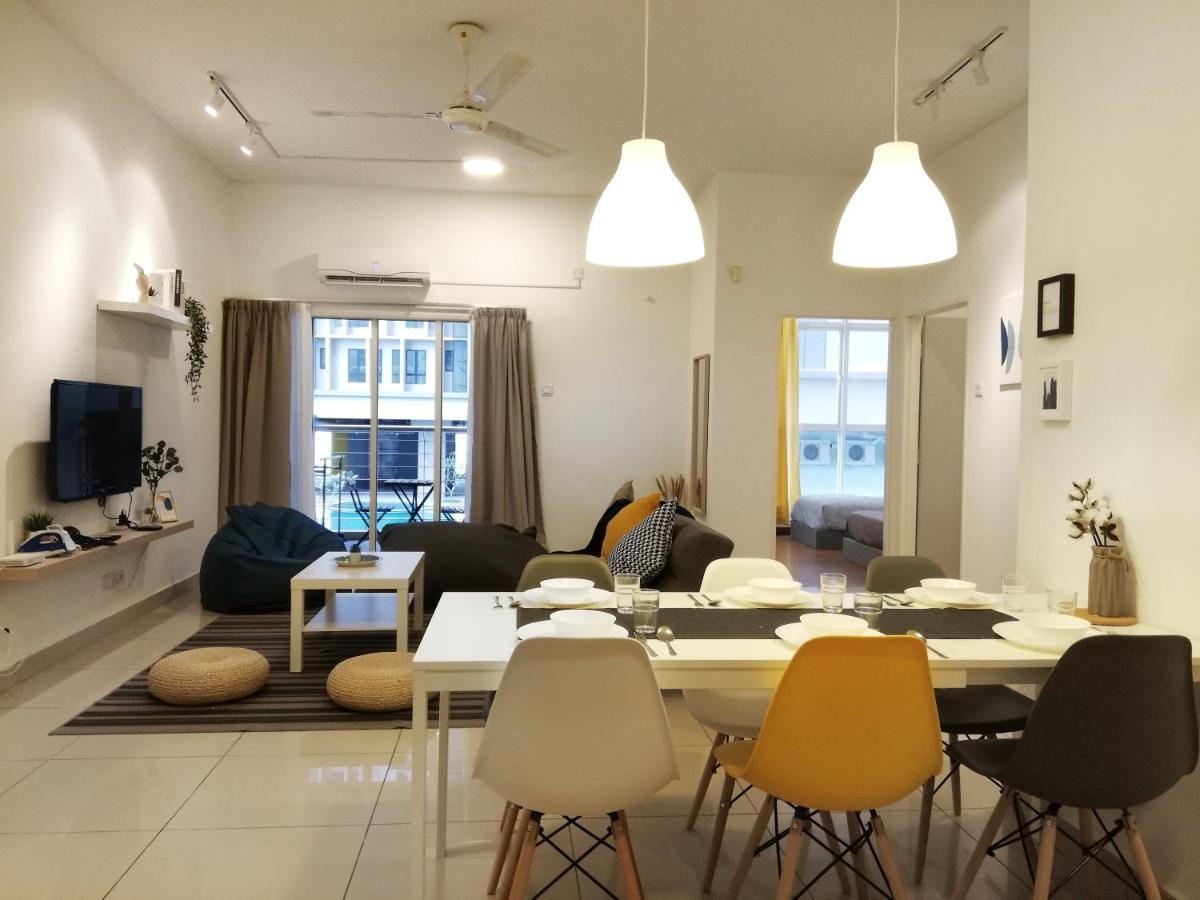 Subang City Residence, 8-9 Pax With Balcony, Walking Distance To Summit, 5Min To Sunway Subang Jaya Buitenkant foto