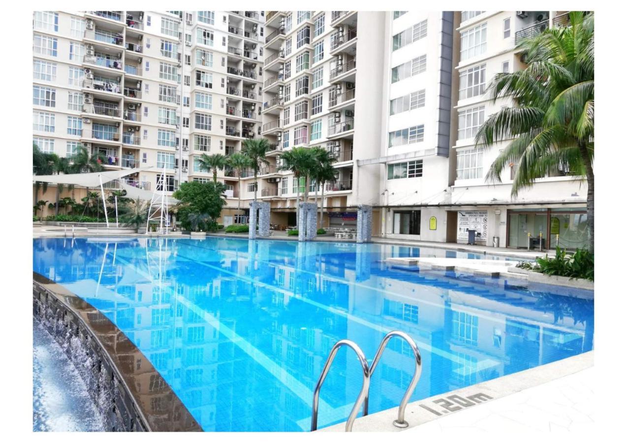 Subang City Residence, 8-9 Pax With Balcony, Walking Distance To Summit, 5Min To Sunway Subang Jaya Buitenkant foto